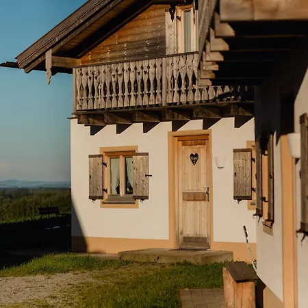 Prázdninový dům Familienfreundliches Feriendomizil Im Landhausstil Im Vital Camp Bayerbach *