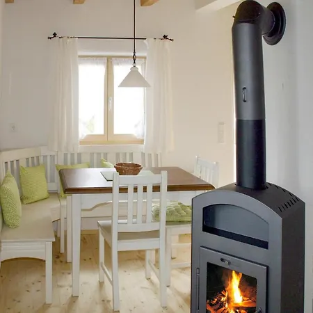 Prázdninový dům Familienfreundliches Feriendomizil Im Landhausstil Im Vital Camp Bayerbach